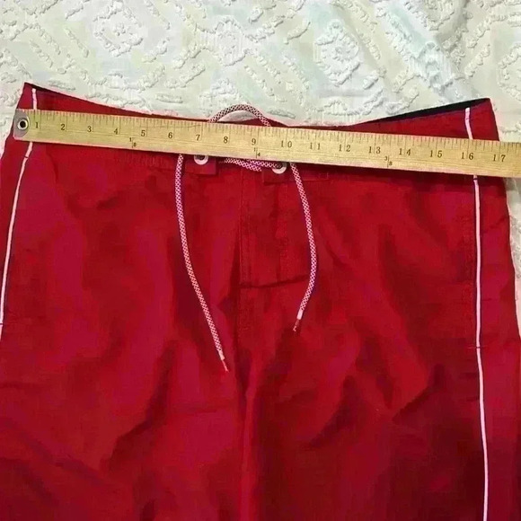 Hollister Tie-Waist Red Swim Trunks with Velcro back pocket. Men's size 32 - Picture 10 of 12